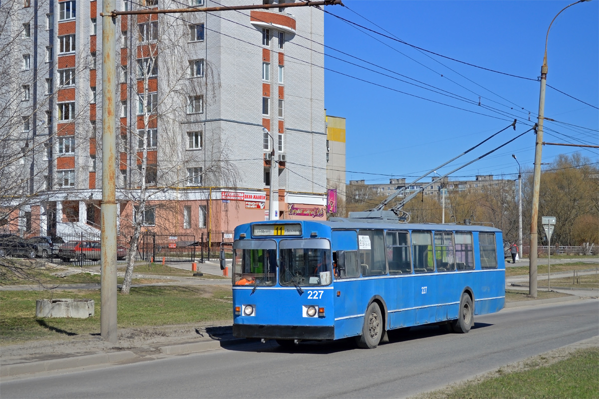 Владимир, ЗиУ-АКСМ (АКСМ 100) № 227