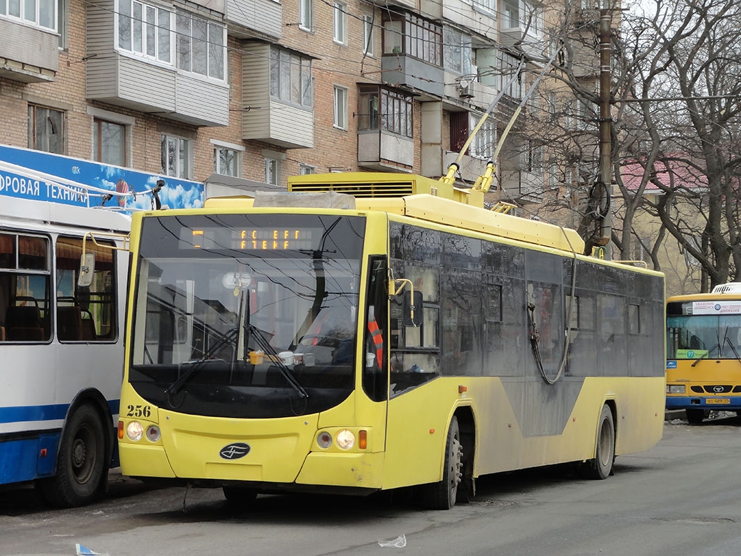 Vladivostok, VMZ-5298.01 “Avangard” Nr. 256