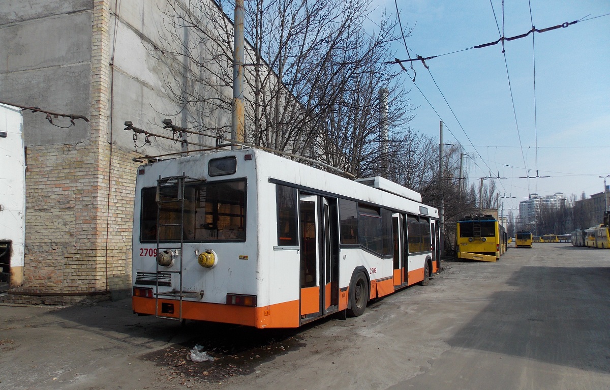 Киев, МАЗ-103Т № 2709