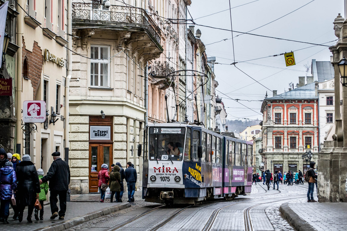 Львов, Tatra KT4SU № 1075