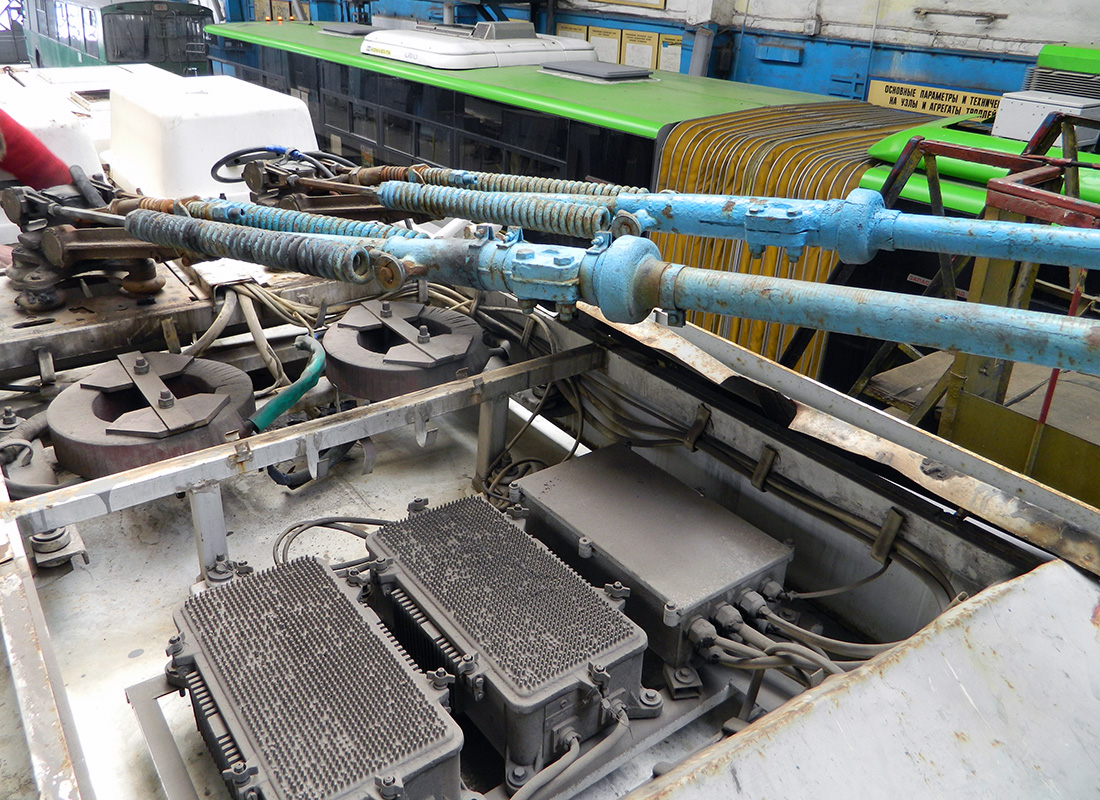 Харьков, ЗиУ-682Г-016.02 № 2302; Троллейбусы — ЗиУ-682Г-016.02/.03