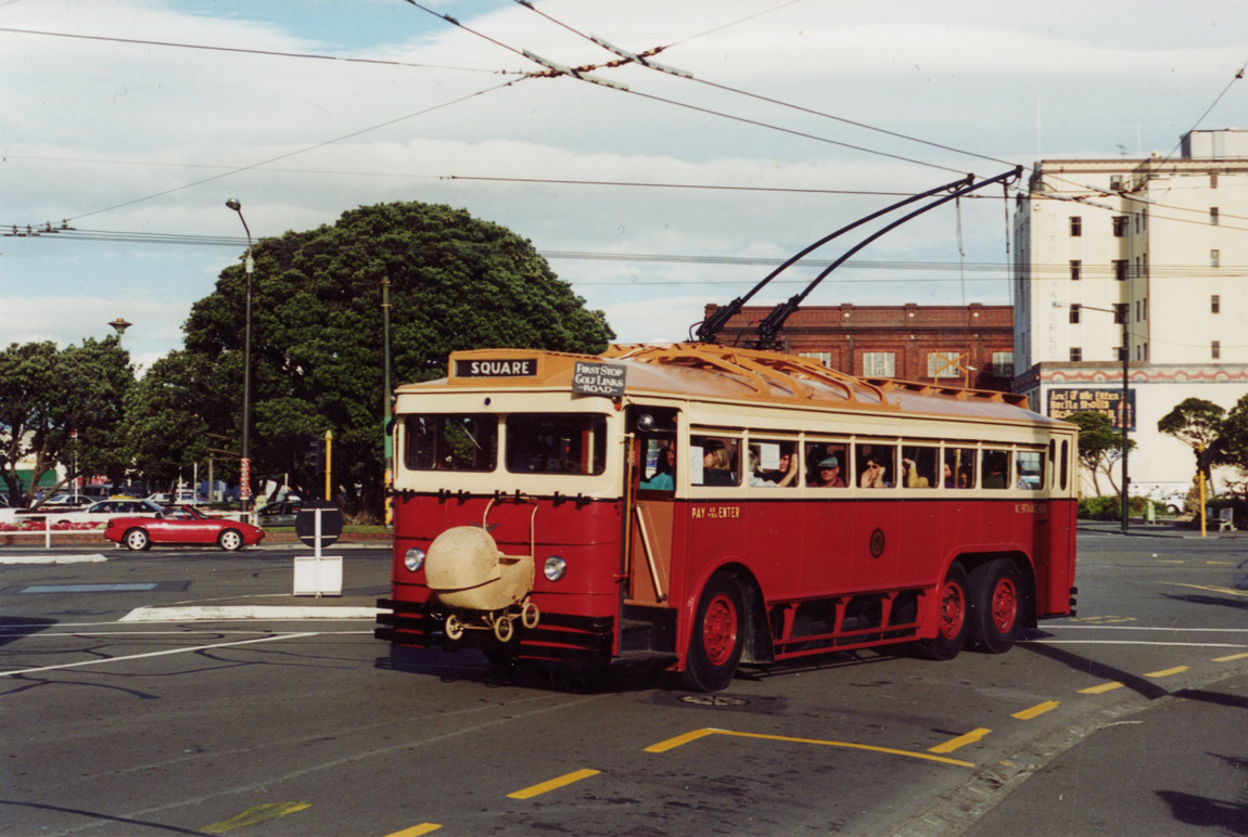 Ферримед, English Electric № 210; Веллингтон — Троллейбусные фестивали