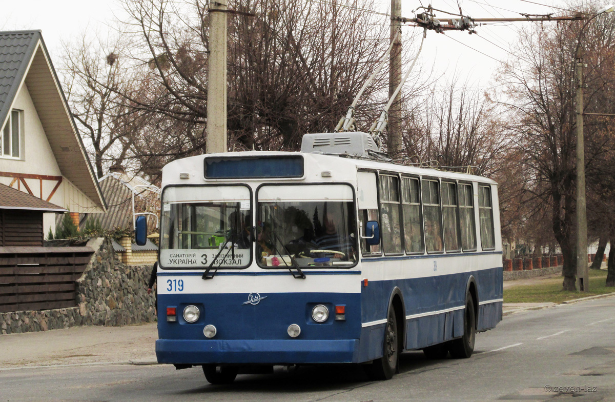 Черкассы, ЗиУ-682УА № 319