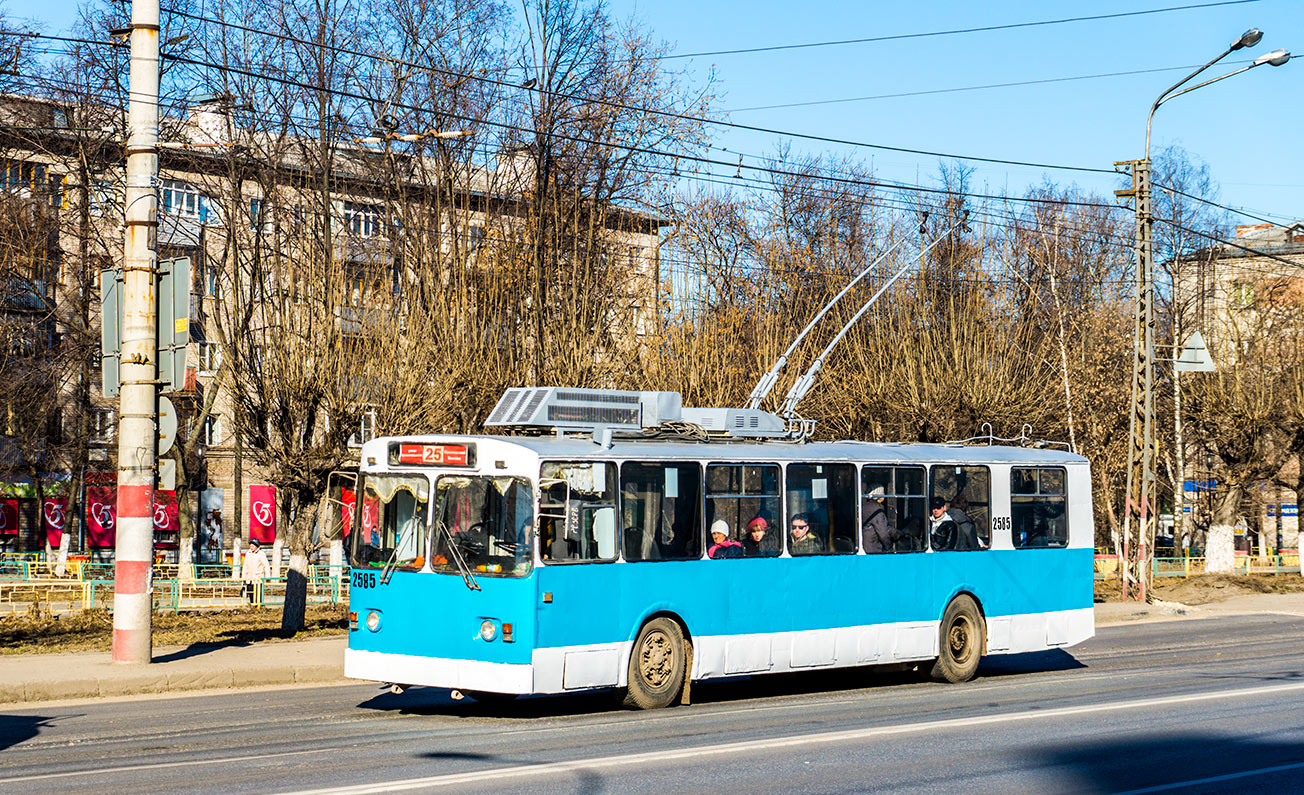 Нижний Новгород, Нижтролл (ЗиУ-682Г) № 2585