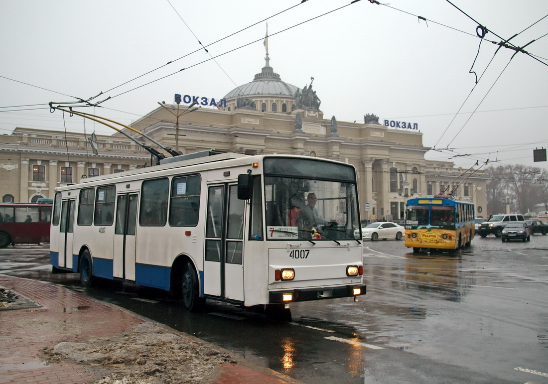 Одесса, Škoda 14Tr17/6M № 4007