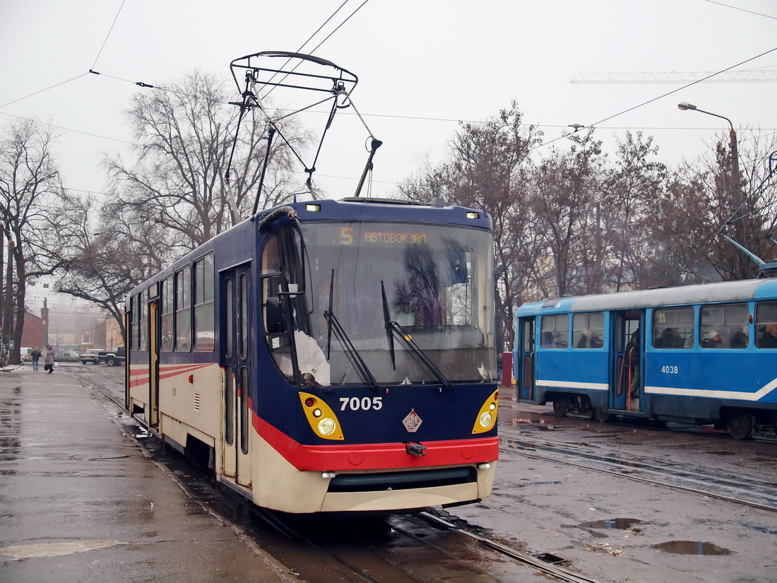 奧德薩, K1 # 7005; 奧德薩, Tatra T3R.P # 4038