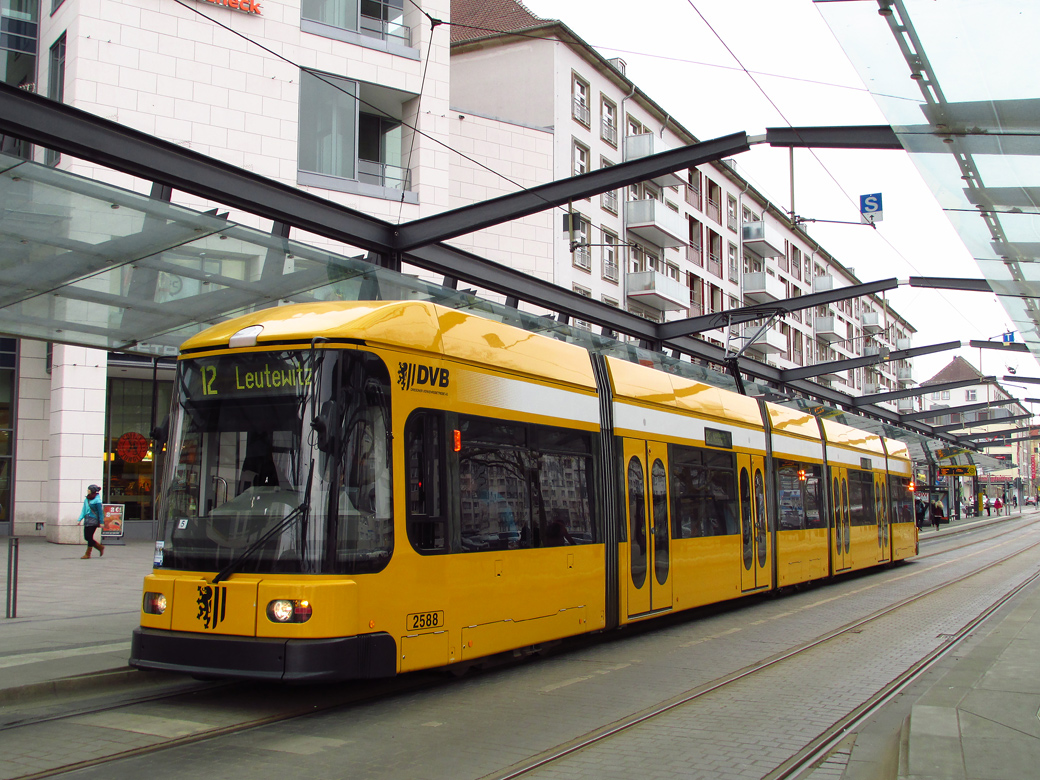 Дрезден, SachsenTram NGT 6 DD ZR № 2588