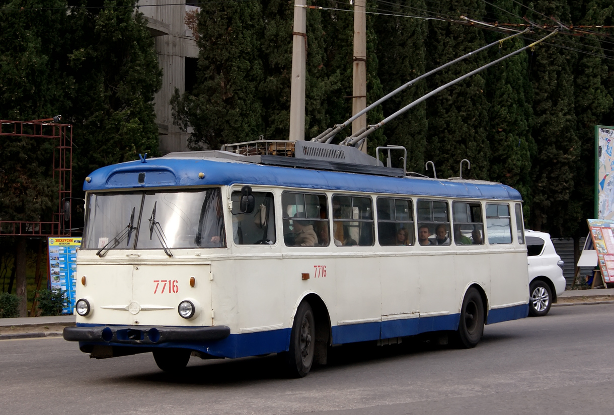 Trolleybus de Crimée, Škoda 9TrH27 N°. 7716