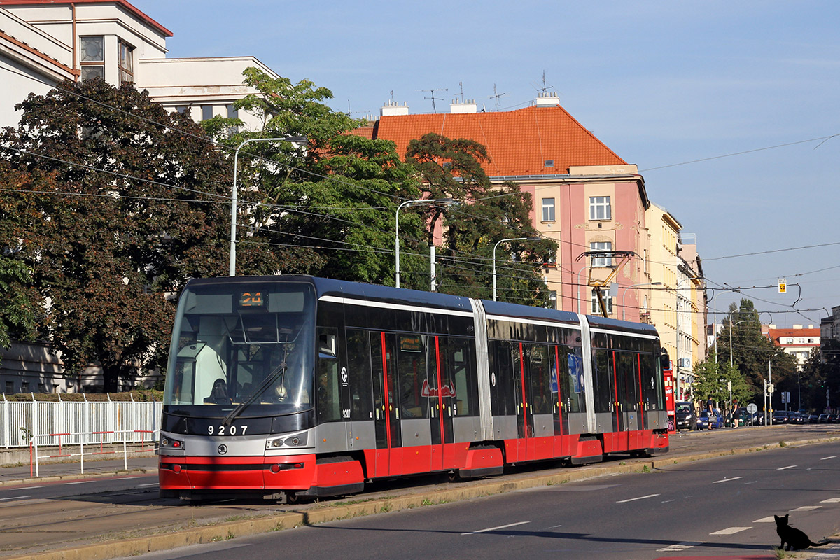 Praga, Škoda 15T1A ForCity Alfa Praha Nr 9207