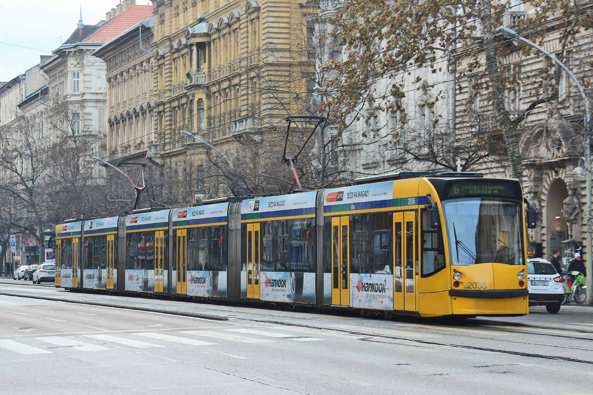 Будапешт, Siemens Combino Supra NF12B № 2036