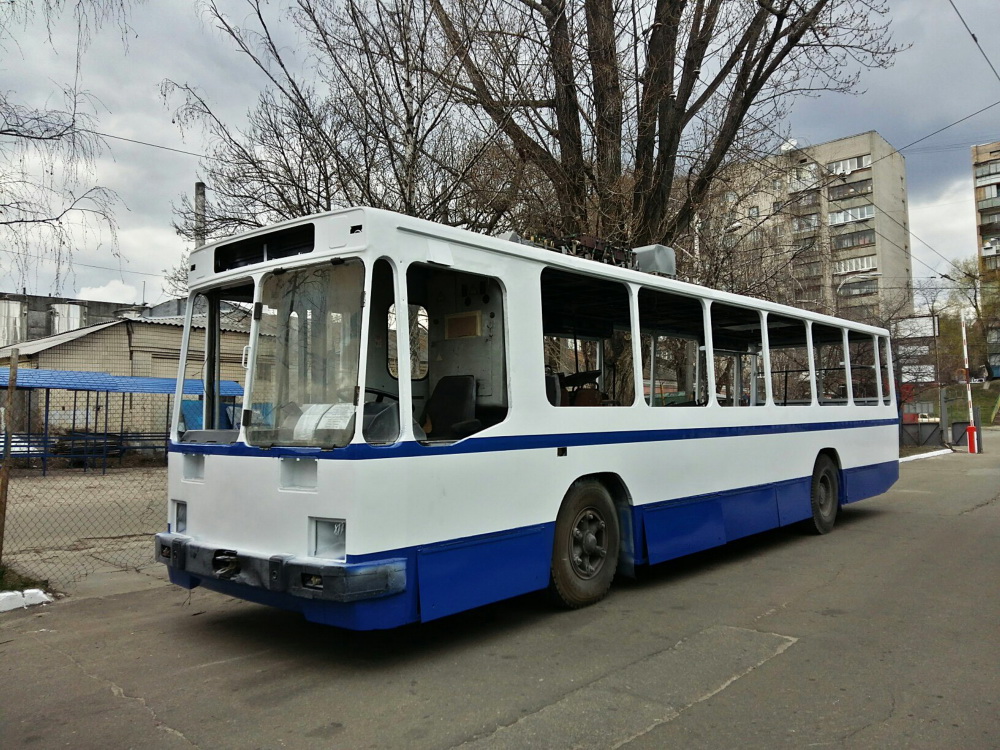 Киев, ЮМЗ Т2 № 4235