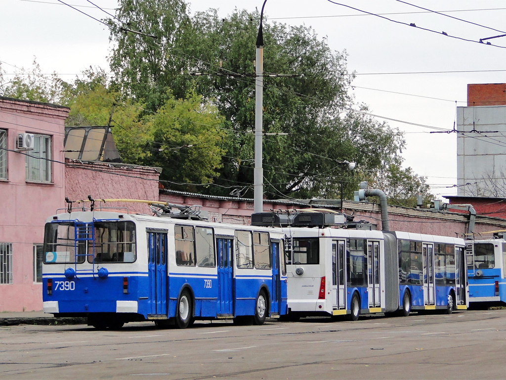 Москва, ЗиУ-682Г-016  [Г0М] № 7390