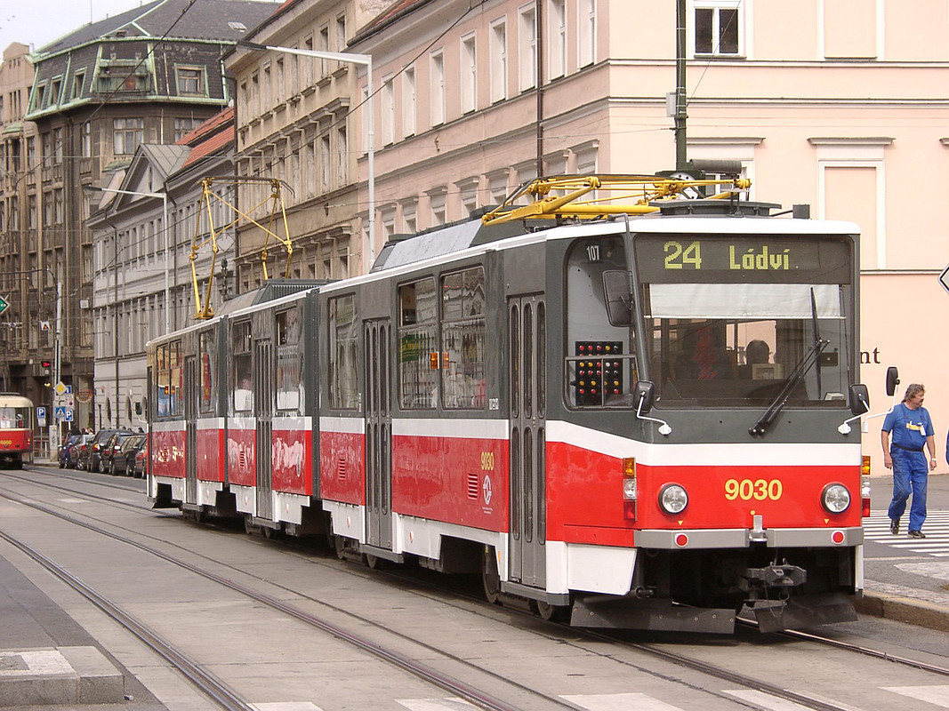 Прага, Tatra KT8D5 № 9030