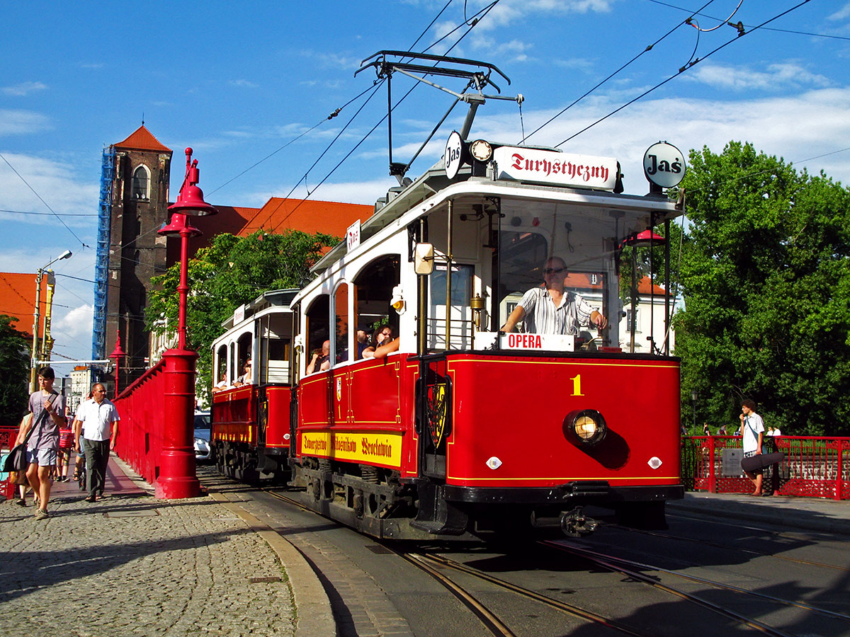 Wrocław, Berolina 2-axle motor car — 1
