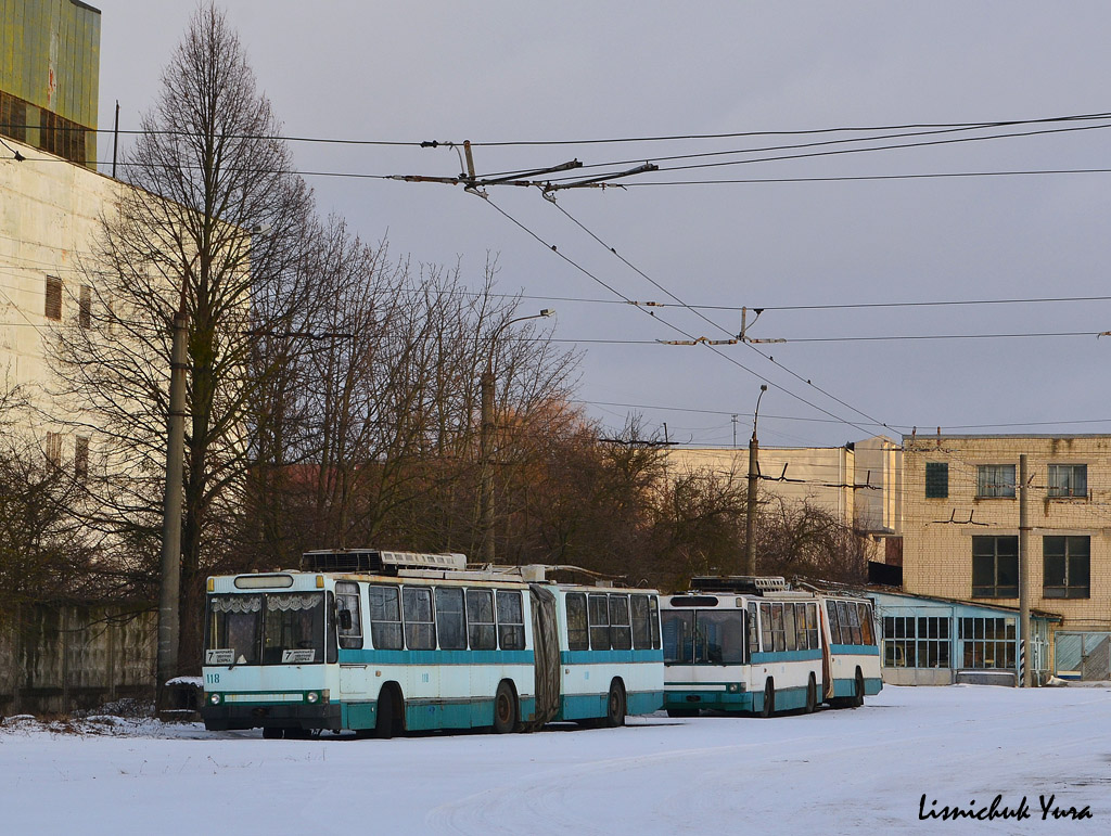 Ровно, ЮМЗ Т1 № 118; Ровно, ЮМЗ Т1 № 119