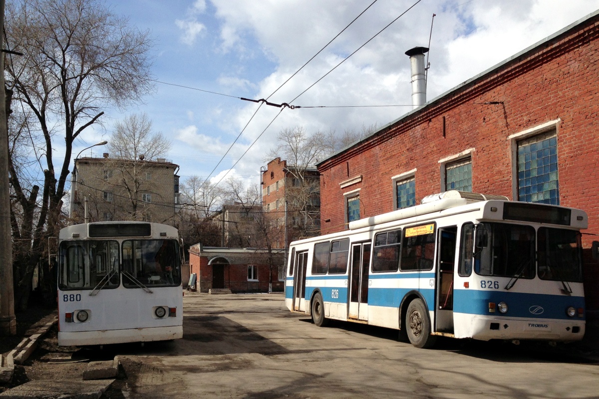 Самара, ЗиУ-682Г [Г00] № 880; Самара, БТЗ-5276-04 № 826; Самара — Троллейбусное депо № 2