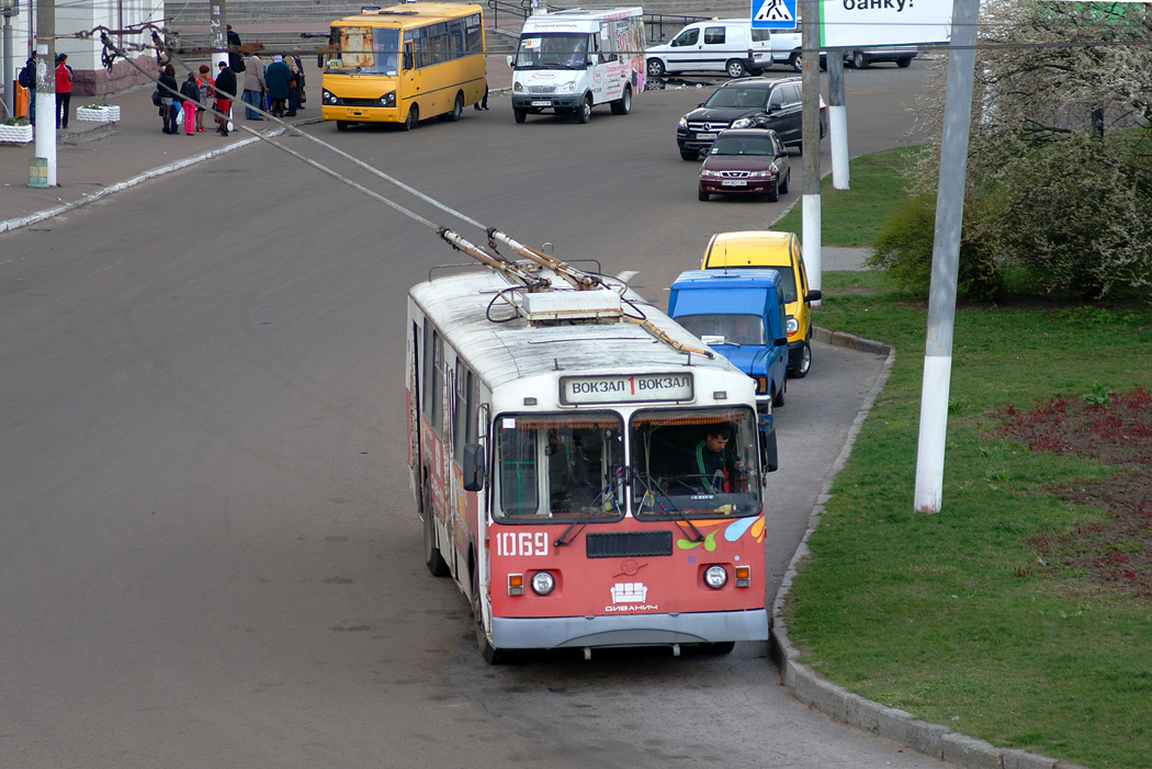 Житомир, ЗиУ-682Г-016 (018) № 1069