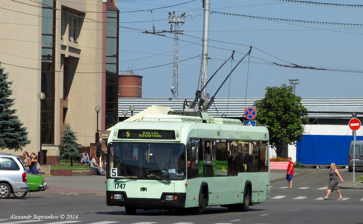 Гомель, БКМ 32102 № 1747