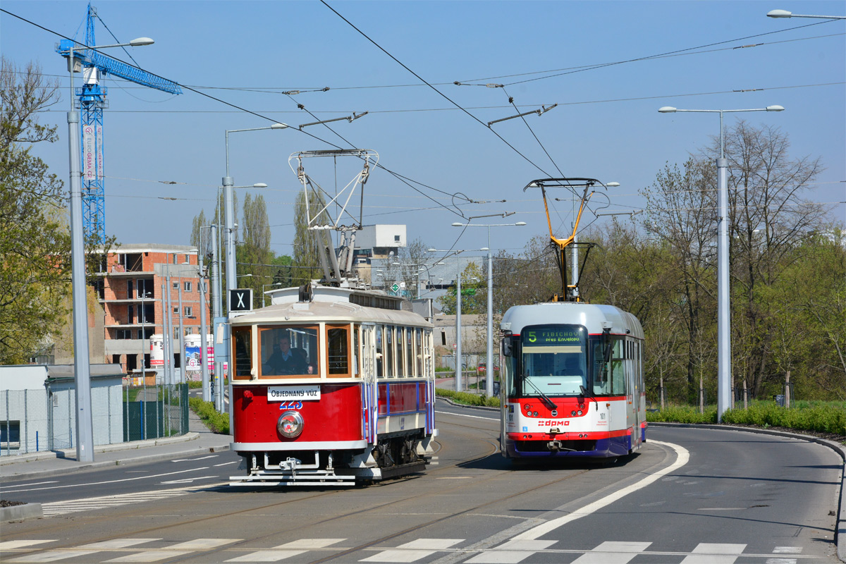 Оломоуц, Ringhoffer DSM № 223; Оломоуц, Vario LF+/O № 101