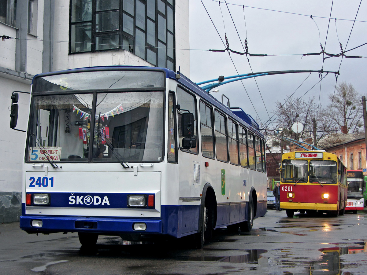 Харьков, Škoda 14Tr18/6M № 2401