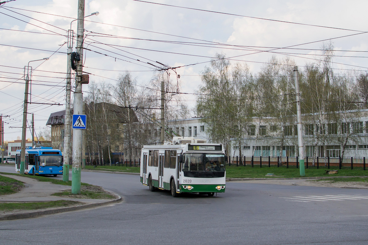 Пенза, ЗиУ-682Г-016.02 № 2020
