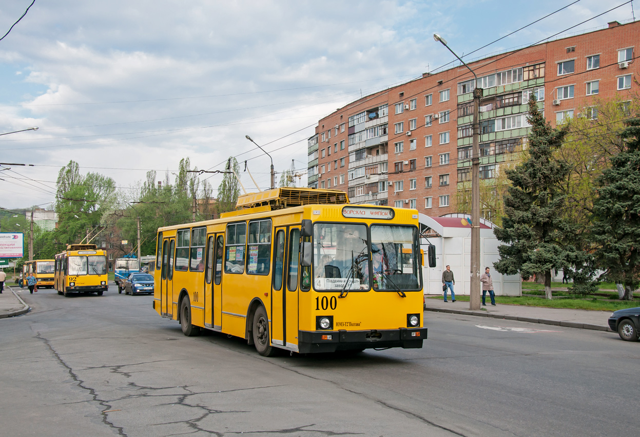 Полтава, ЮМЗ Т2 № 100