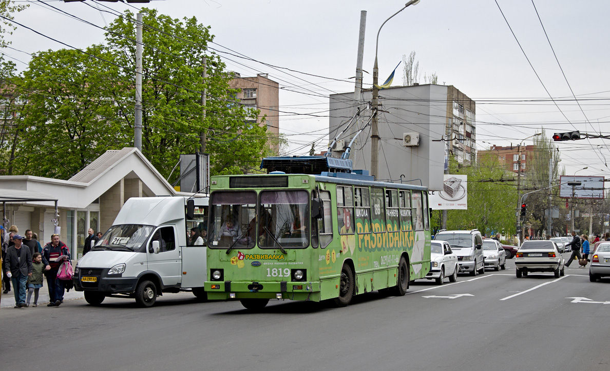Mariupol, YMZ T2 č. 1819