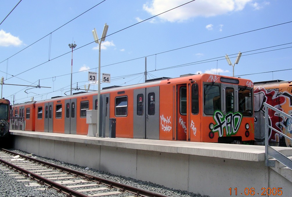 Рим, Breda MA100 № MA044