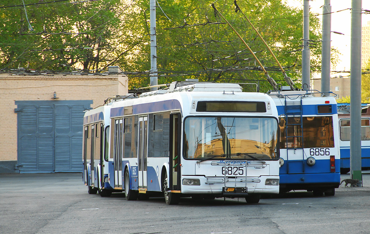 Москва, СВАРЗ-6235.01 (БКМ 32100М) № 6825