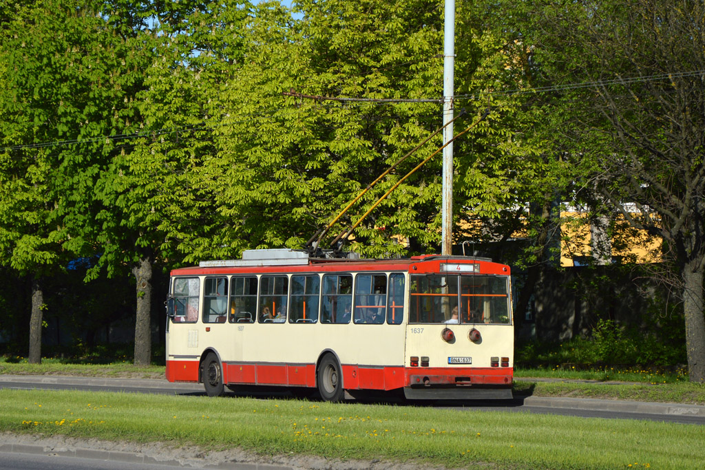 Вильнюс, Škoda 14Tr13/6 № 1637