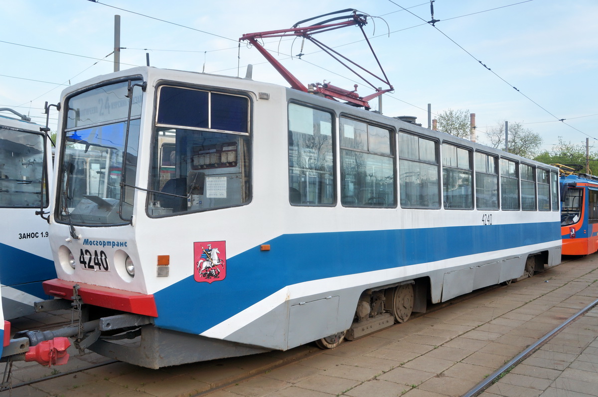 Москва, 71-608КМ № 4240