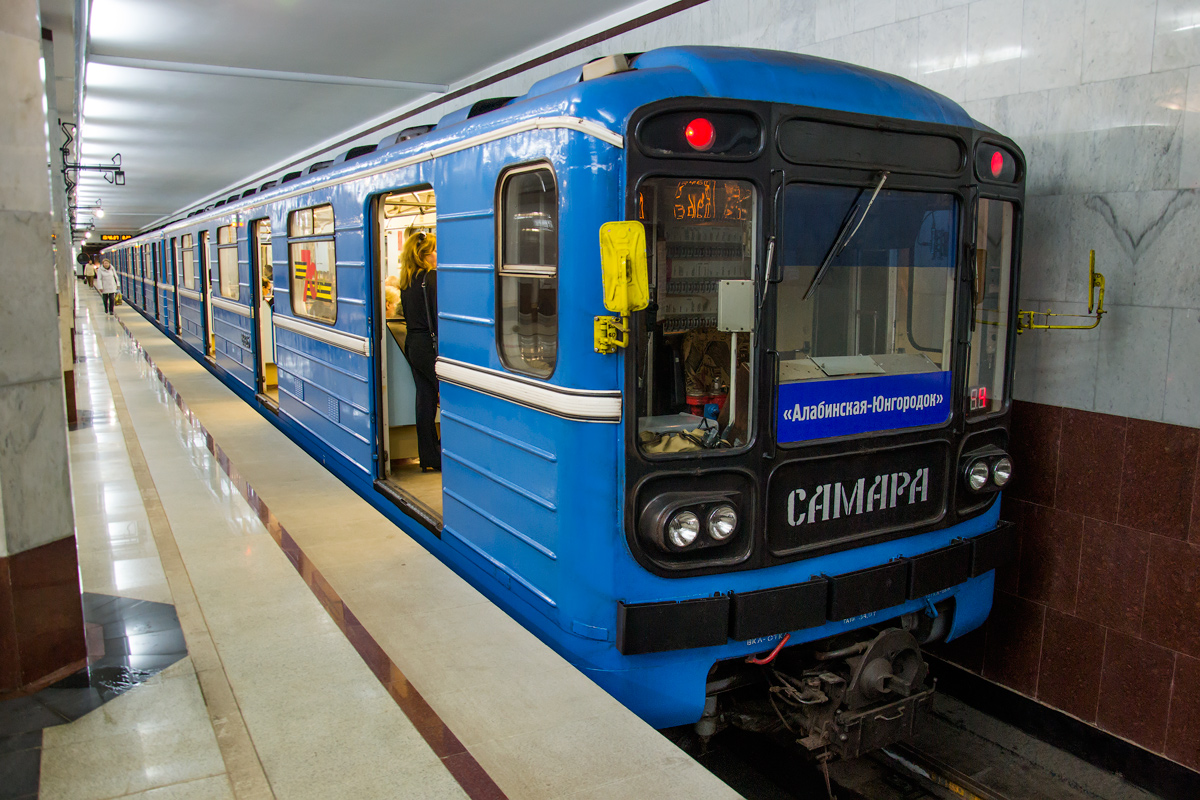 Самара, 81-717 (ЛВЗ) № 8826