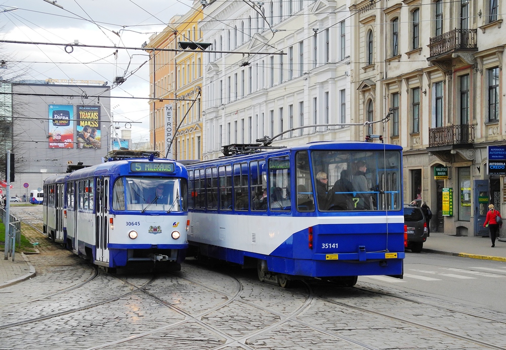 Рига, Tatra T3A № 30645; Рига, Tatra T3MR (T6B5-R) № 35141 Рига, Tatra T3A № 30645; Рига, Tatra T3MR (T6B5-R) № 35141