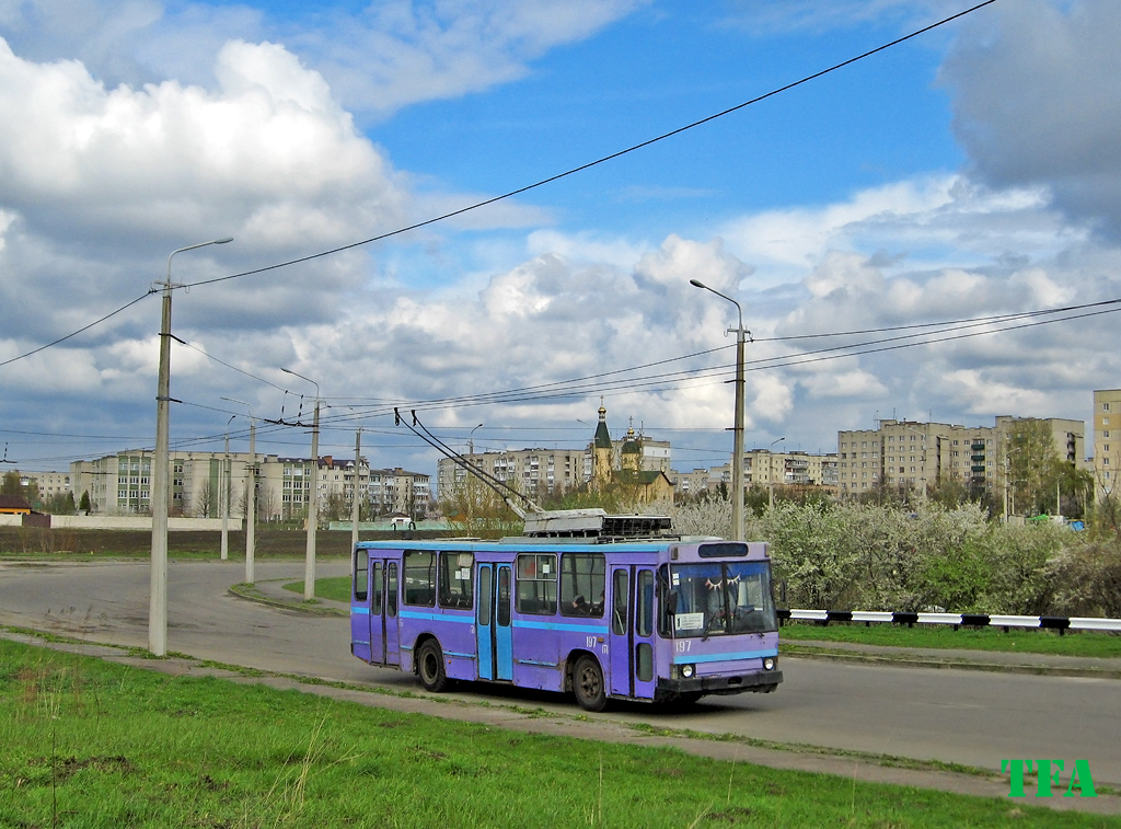 Луцк, ЮМЗ Т2 № 197