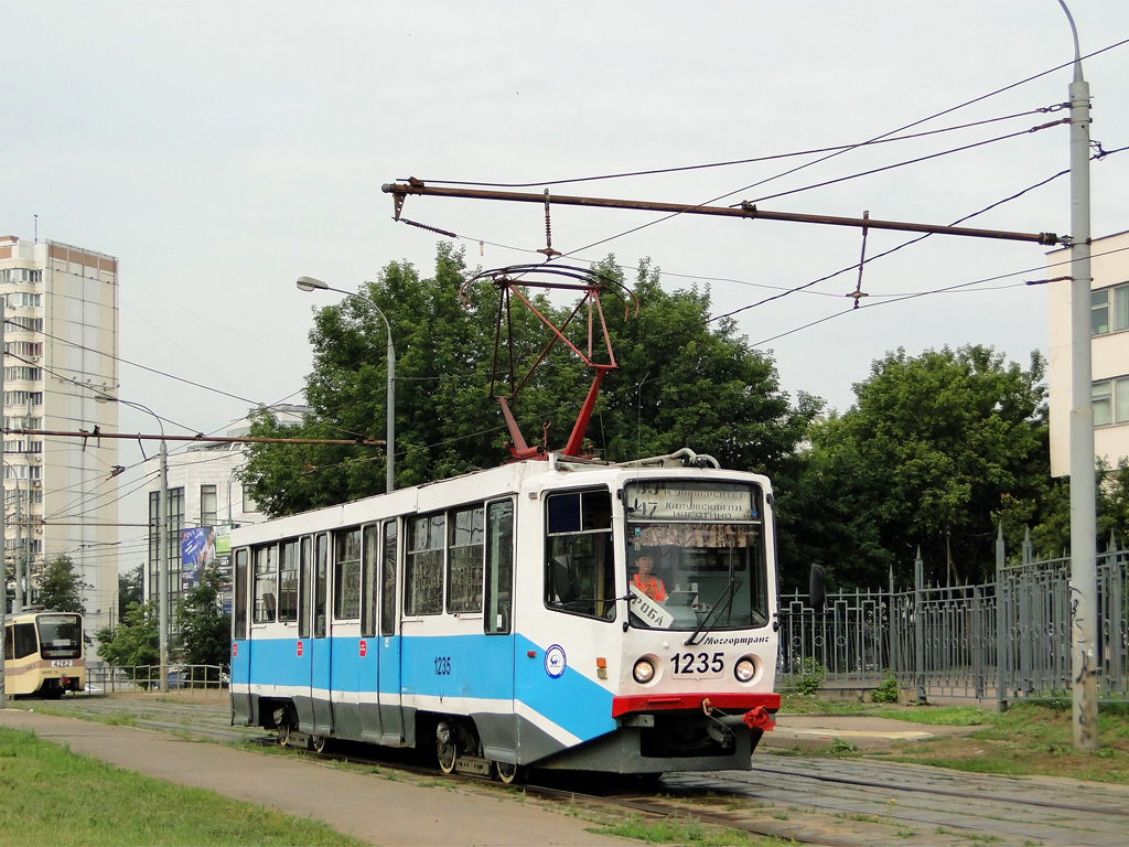 Москва, 71-608КМ № 1235