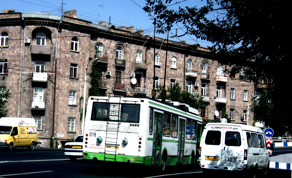 Jerevanas, LiAZ-5280 (VZTM) nr. 018