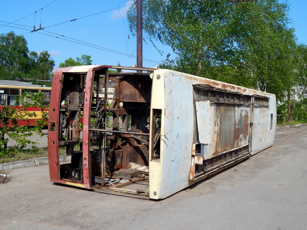 Львов, Škoda 14Tr89/6 № 570
