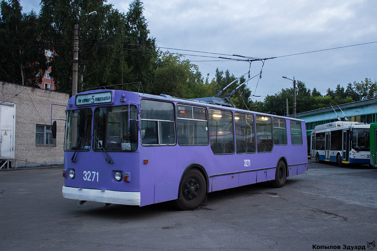 Новосибирск, ЗиУ-682Г [Г00] № 3271