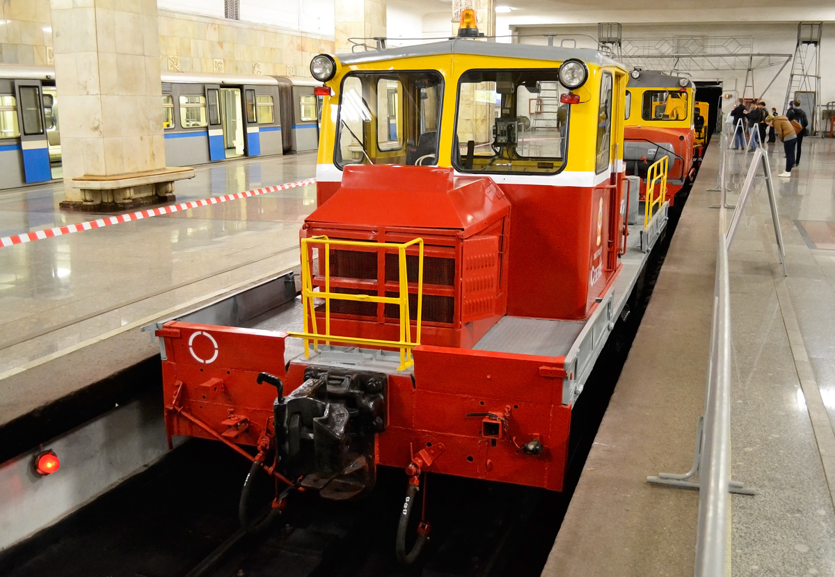 Москва, ДМ № ДМ-412; Москва — Выставка подвижного состава и Парад поездов к 80-летию Московского метрополитена 15 — 19 мая 2015