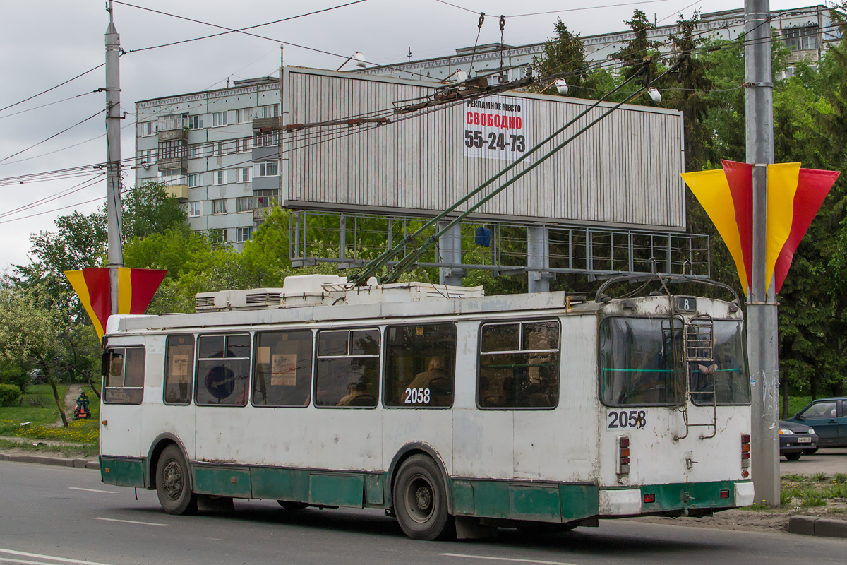 Пенза, ЗиУ-682Г-016.02 № 2058