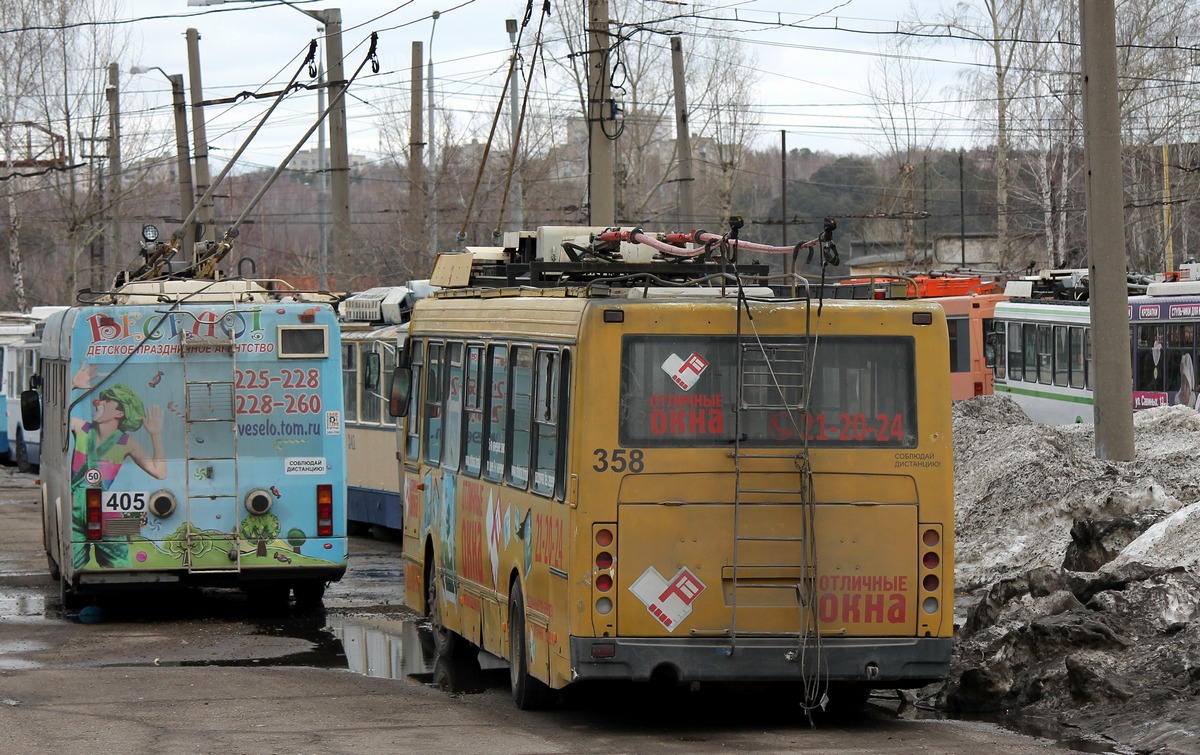 Tomsk, BKM 321 č. 405; Tomsk, LiAZ-5280 (VZTM) č. 358