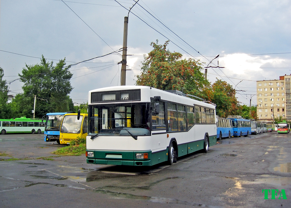 Луцк, MPK/Jelcz M121M EKO-BUS № 220