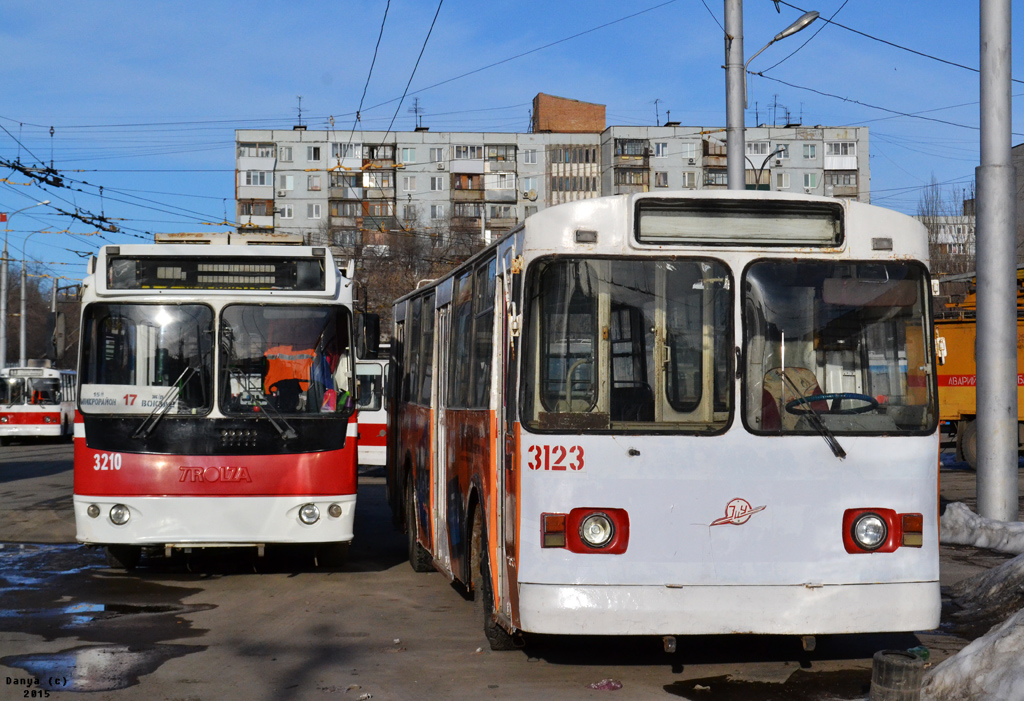 Samara, ZiU-682G-016.03 Nr. 3210; Samara, ZiU-682V-012 [V0A] Nr. 3123