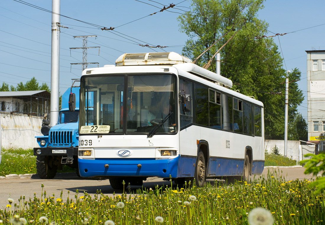 Уфа, БТЗ-52767А № 1039