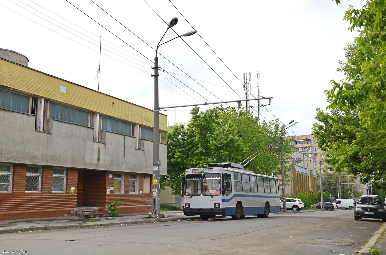 Киев, ЮМЗ Т2 № 4238