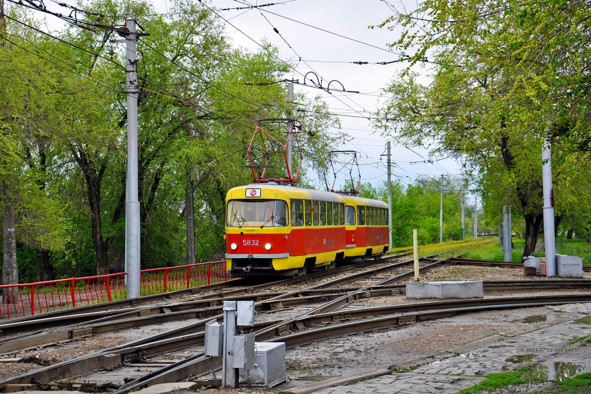 Волгоград, Tatra T3SU № 5832; Волгоград, Tatra T3SU № 5833