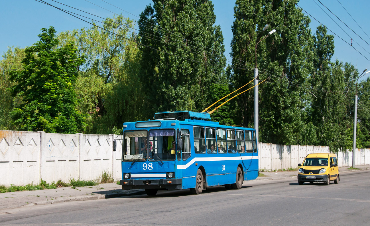 Полтава, ЮМЗ Т2 № 98