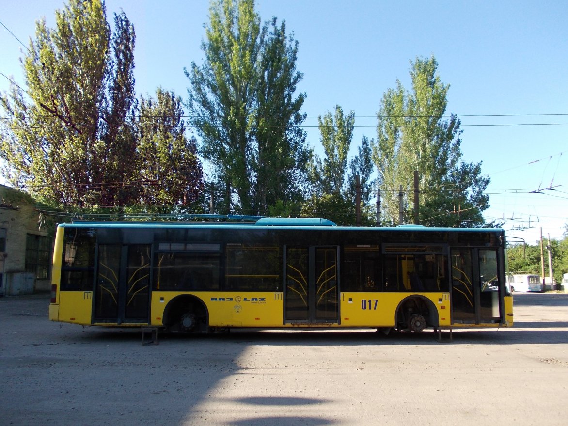 Запорожье, ЛАЗ E183D1 № 017