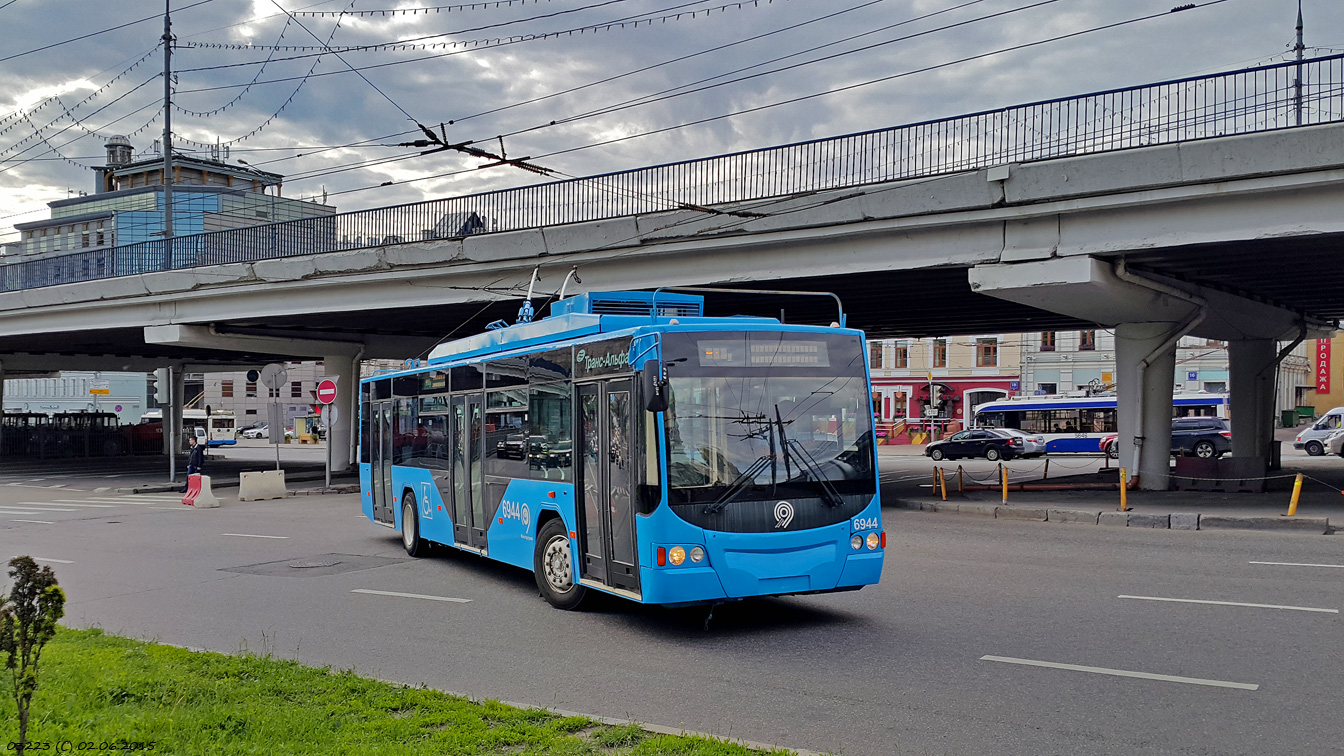 Москва, ВМЗ-5298.01 «Авангард» № 6944