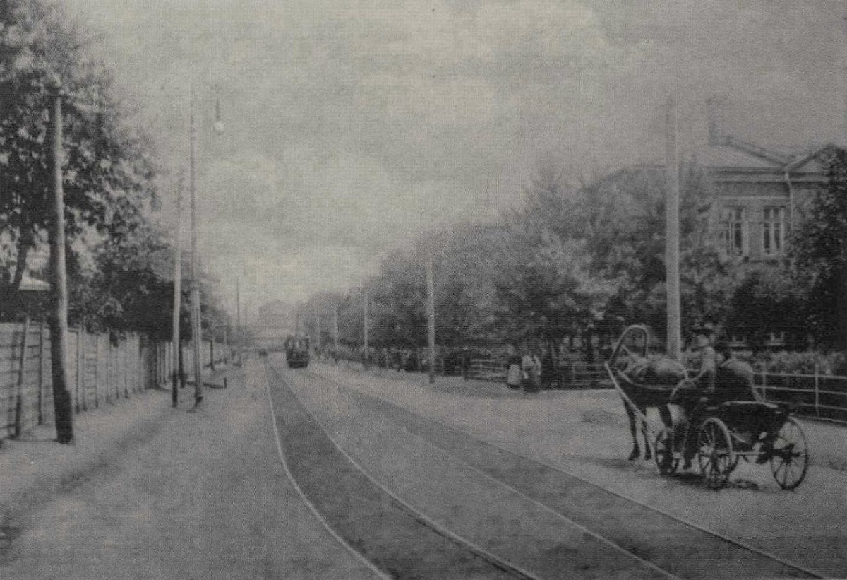 Dnjepar — Old photos: Track, overhead wire and infrastructure; Dnjepar — Old photos: Tram